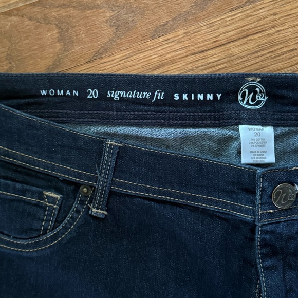 W62 Skinny Signature Fit Jeans size 20W - Picture 2 of 4